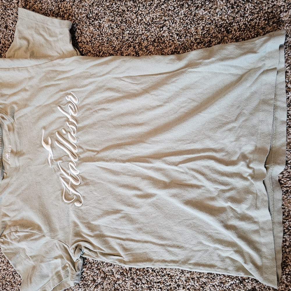Hollister Light Green T-Shirt